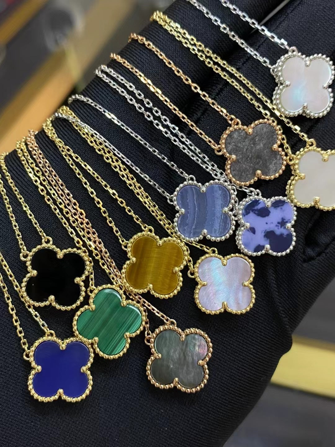 Joshdee Veda Clover necklace