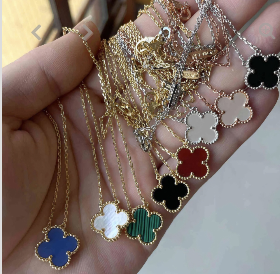 Joshdee Veda Clover necklace